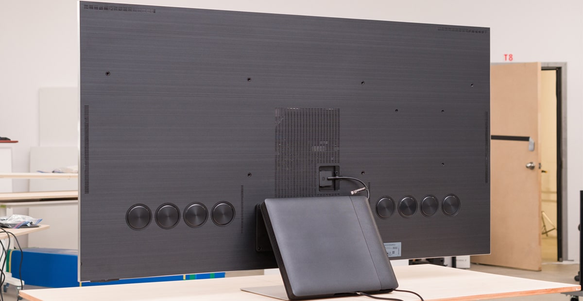 کیفیت ساخت پنل پشت تلویزیون QN900A