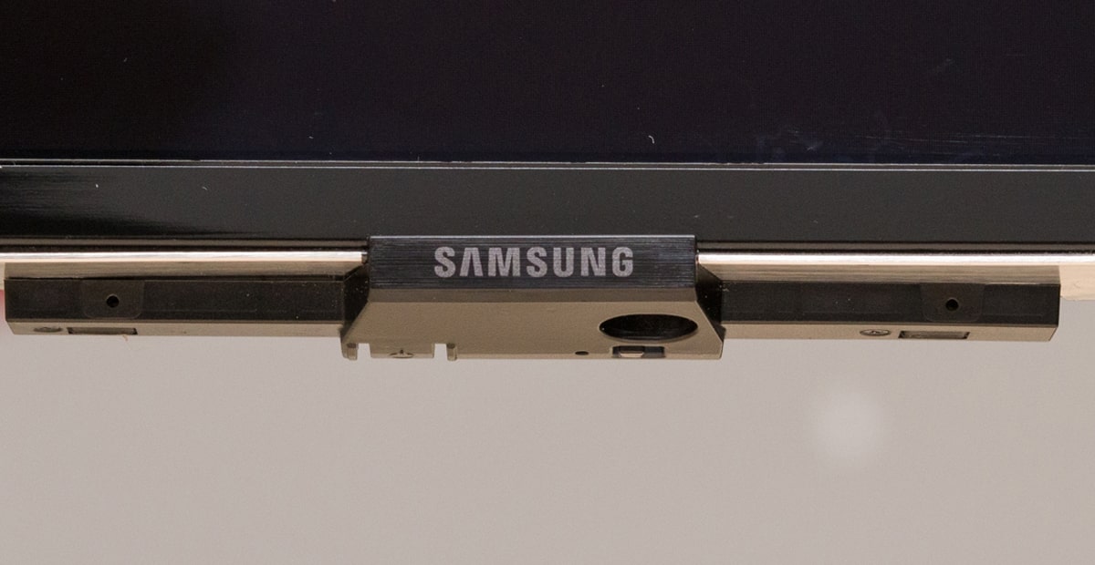 دکمهی کنترلی تلویزیون NEO QLED 8K