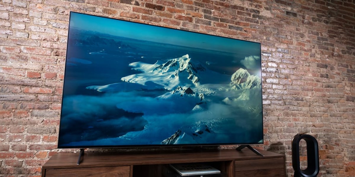 بررسی تخصصی تلویزیون QNED99 در نمایش فیلمهای HDR